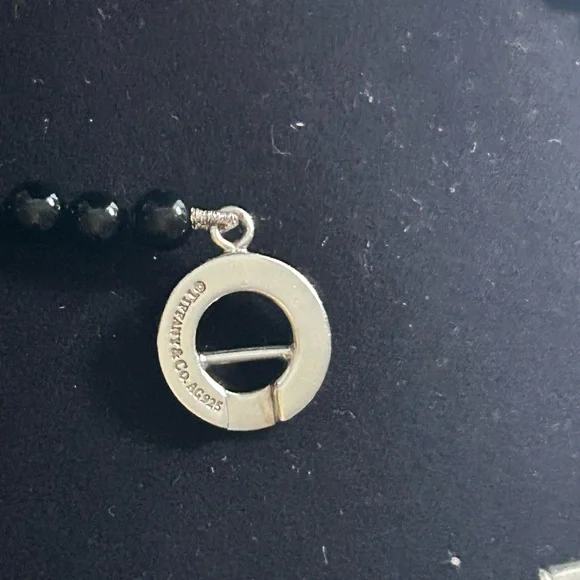 Tiffany & Co. Small Black Onyx Bead Toggle Bracelet - Picture 4 of 6